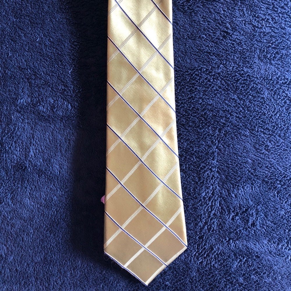 Green Bass Silk tie